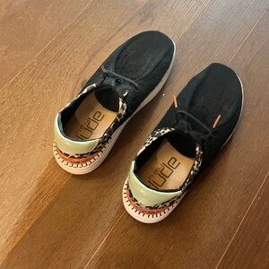 Hey Dude Wendy Rise Funk Black